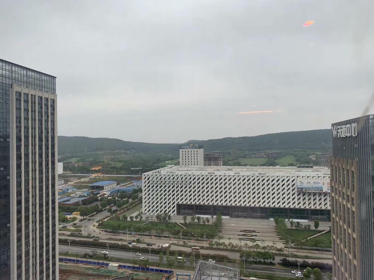 Metropolo Jinjiang Wuhan Optics Valley Science And Technology Exhibition Center Exteriér fotografie